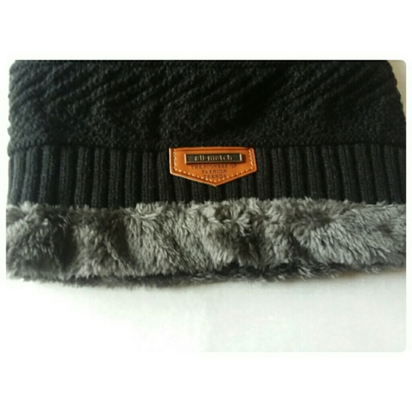 BLACK FUR LINED KNIT BEANIE!🔥 - Picture 5 of 6